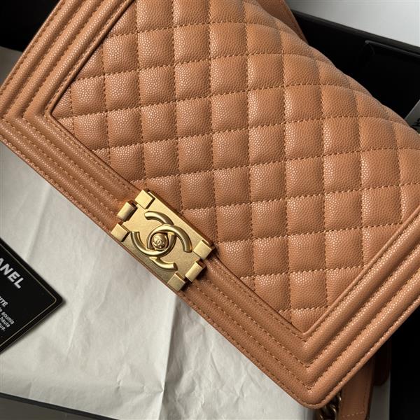 2026127214239248 700